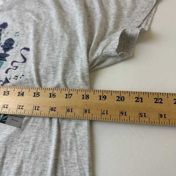 Disney Haunted Mansion Shirt Womens Medium Gray Bust A Move Graphic Tee Party - Picture 9 of 10